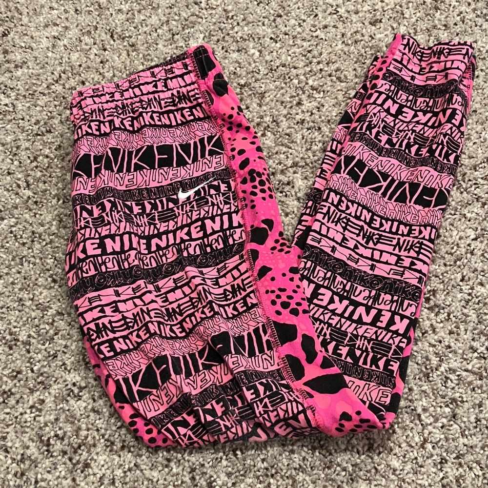 Nike Girls Graphic Pink and Black Leggings Size Large